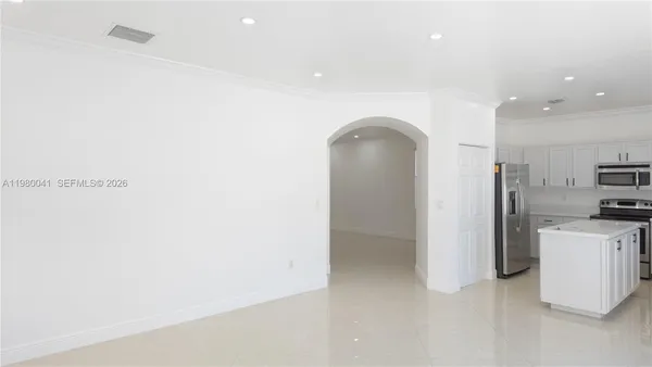 $4,200 | 3530 West 88th Street, Unit 3530, Hialeah, FL 33018