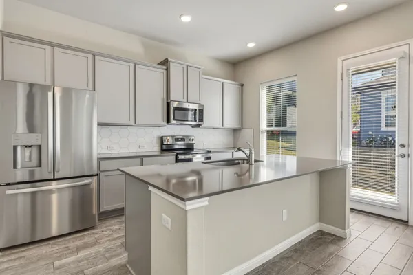 $1,695 | 1015 Vista View Drive, Unit 2102, Georgetown, TX 78626