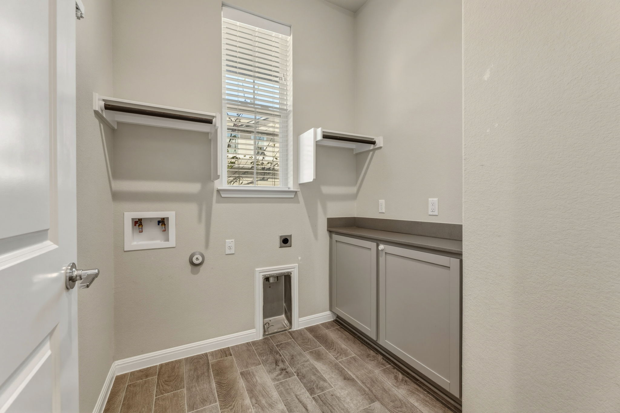 1015 Vista View Drive, Unit 2102 Georgetown, TX 78626 - Photo 14 of 40 a view of bathroom with shower