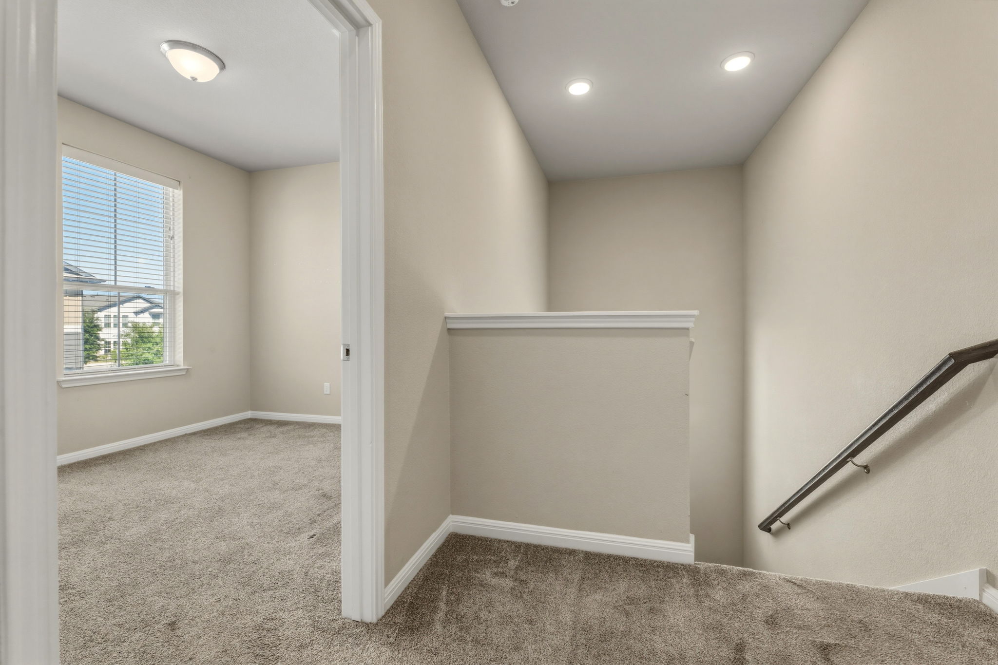 1015 Vista View Drive, Unit 2102 Georgetown, TX 78626 - Photo 17 of 40 an empty room with windows