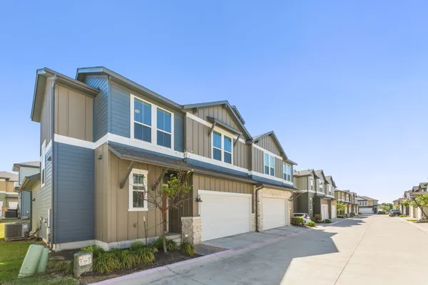 $1,695 | 1015 Vista View Drive, Unit 2102, Georgetown, TX 78626