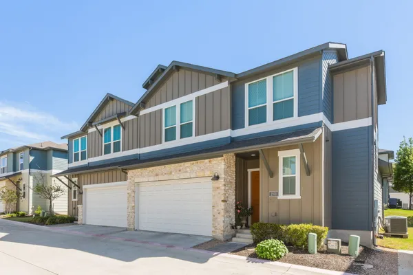 $1,695 | 1015 Vista View Drive, Unit 2102, Georgetown, TX 78626