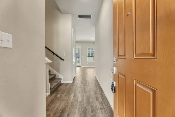 $1,695 | 1015 Vista View Drive, Unit 2102, Georgetown, TX 78626