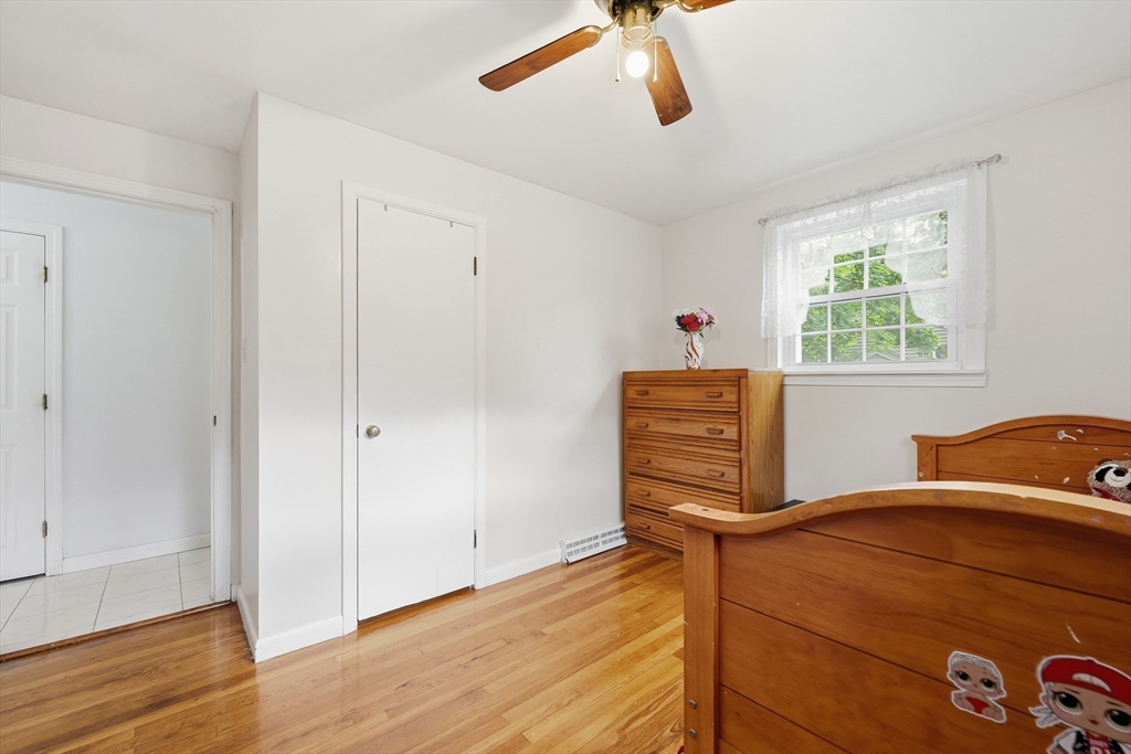 11 Mcfarlin Road Chelmsford, MA 01824 - Photo 16 of 37