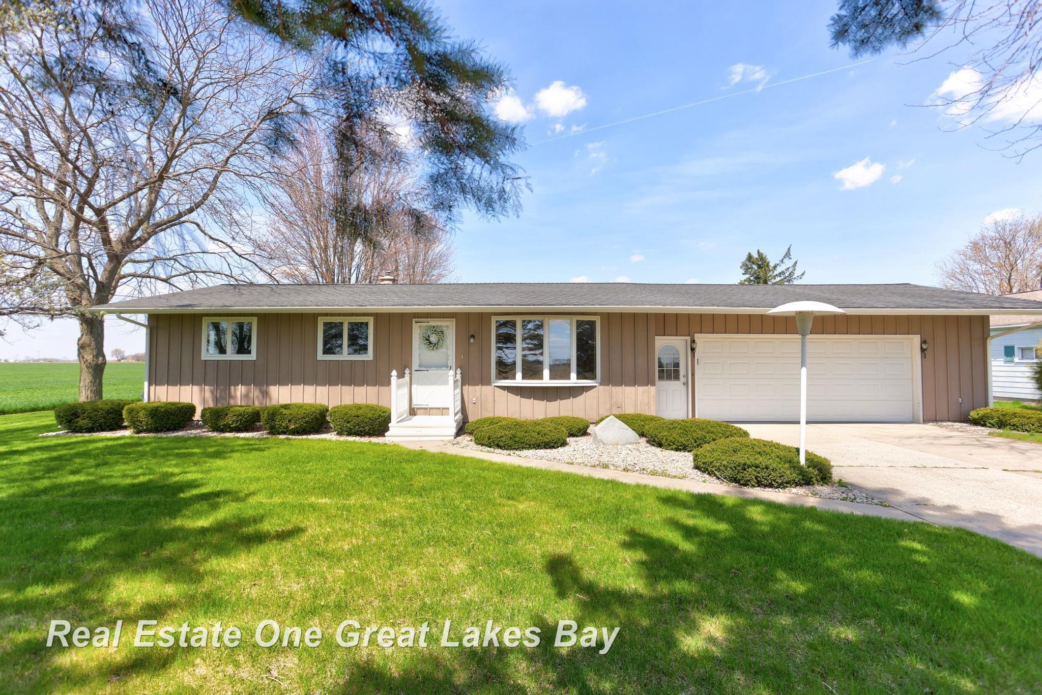 205 Midland Road Auburn, MI 48611 - Photo 1 of 43 Gallery Image 1