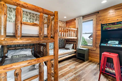 $905,000 | 1551 Bears Den Way, Sevierville, TN 37862