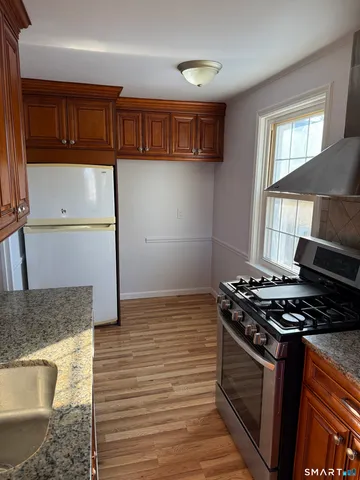 $2,500 | 1084 East Main Street, Unit 3, Stamford, CT 06902