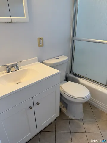 $2,500 | 1084 East Main Street, Unit 3, Stamford, CT 06902