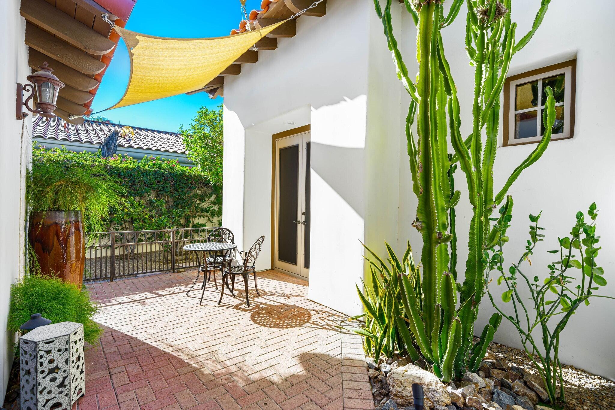 220 Loch Lomond Road Rancho Mirage, CA 92270 - Photo 16 of 69 16-web-or-mls-JG_Lomond_OPMG_0824_016