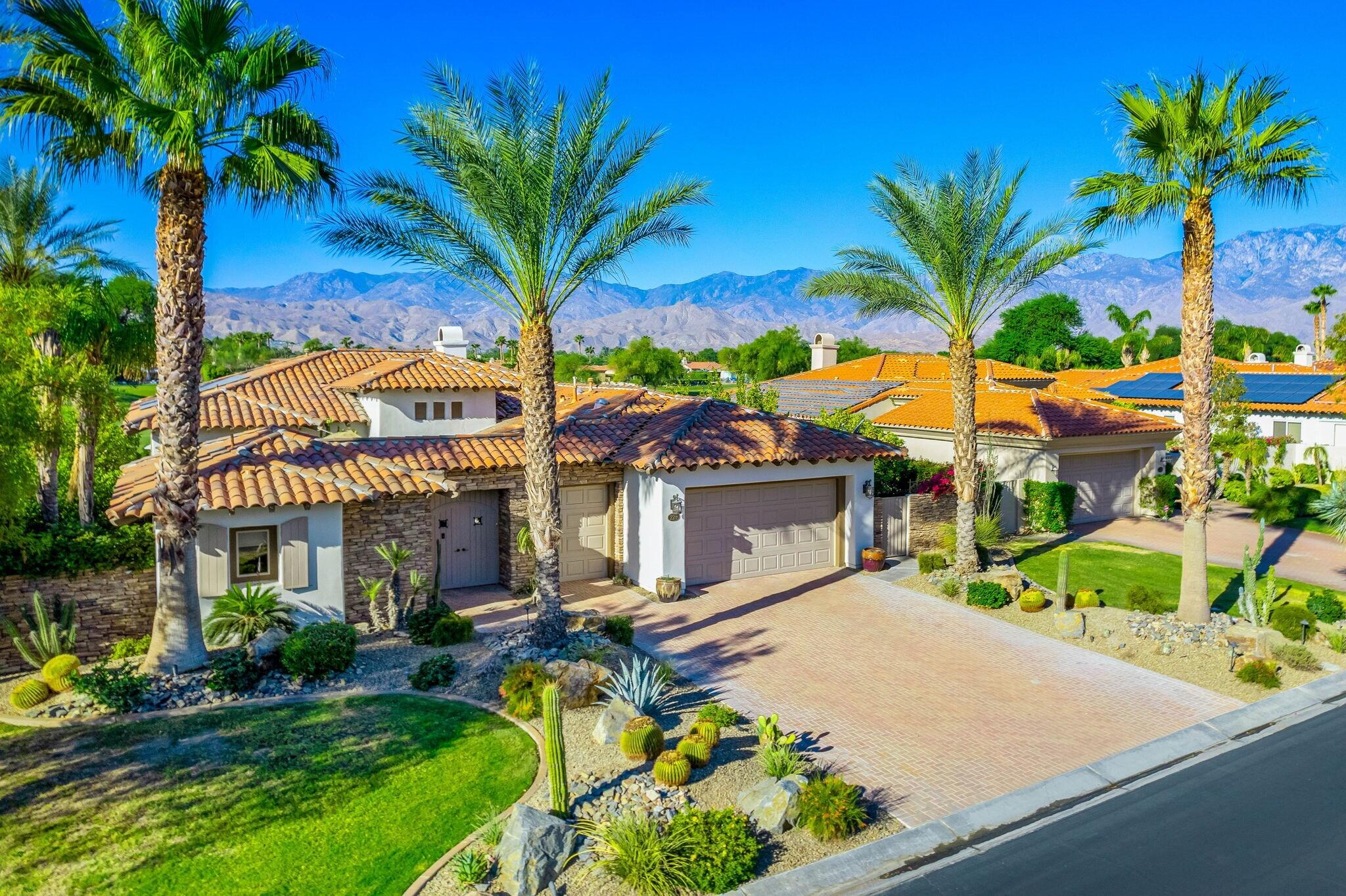 220 Loch Lomond Road Rancho Mirage, CA 92270 - Photo 5 of 69 5-web-or-mls-JG_Lomond_OPMG_0824_005