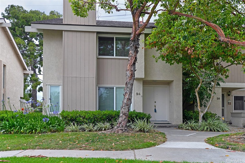 24 Silverwood, Unit 13 Irvine, CA 92604 - Photo 2 of 31