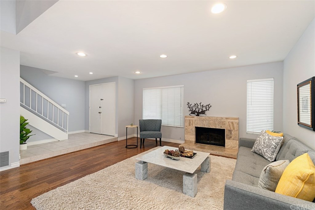 24 Silverwood, Unit 13 Irvine, CA 92604 - Photo 5 of 31