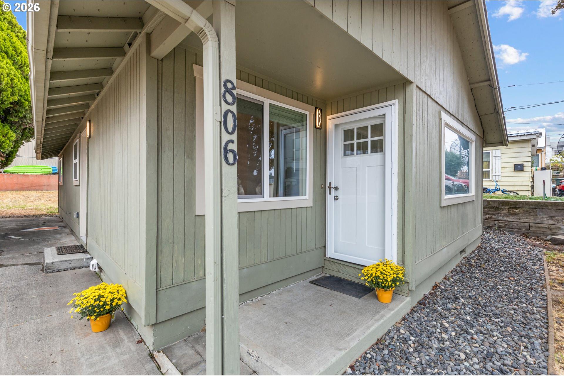 806 Southwest 15th Street Pendleton, OR 97801 - Photo 2 of 35 Gallery Image 2