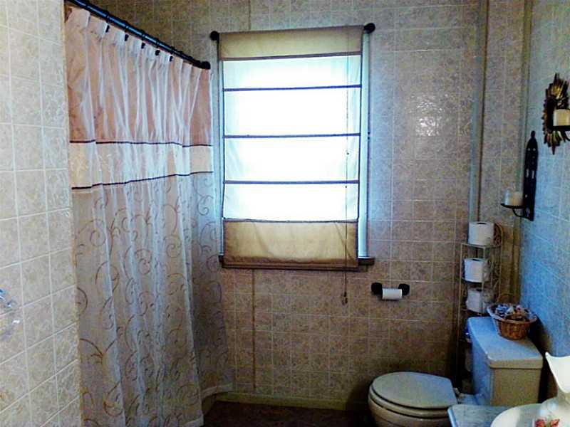 1847 Keysertown Road Somerset, PA 15501 - Photo 23 of 25 Full Bath.