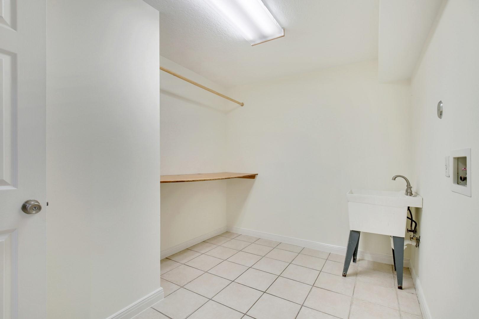 1236 Block Island Road Wellington, FL 33414 - Photo 16 of 20 Utility Room