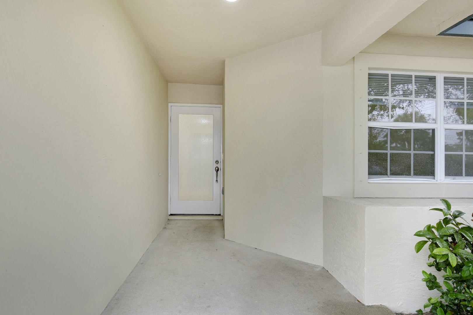 1236 Block Island Road Wellington, FL 33414 - Photo 3 of 20 Entrance