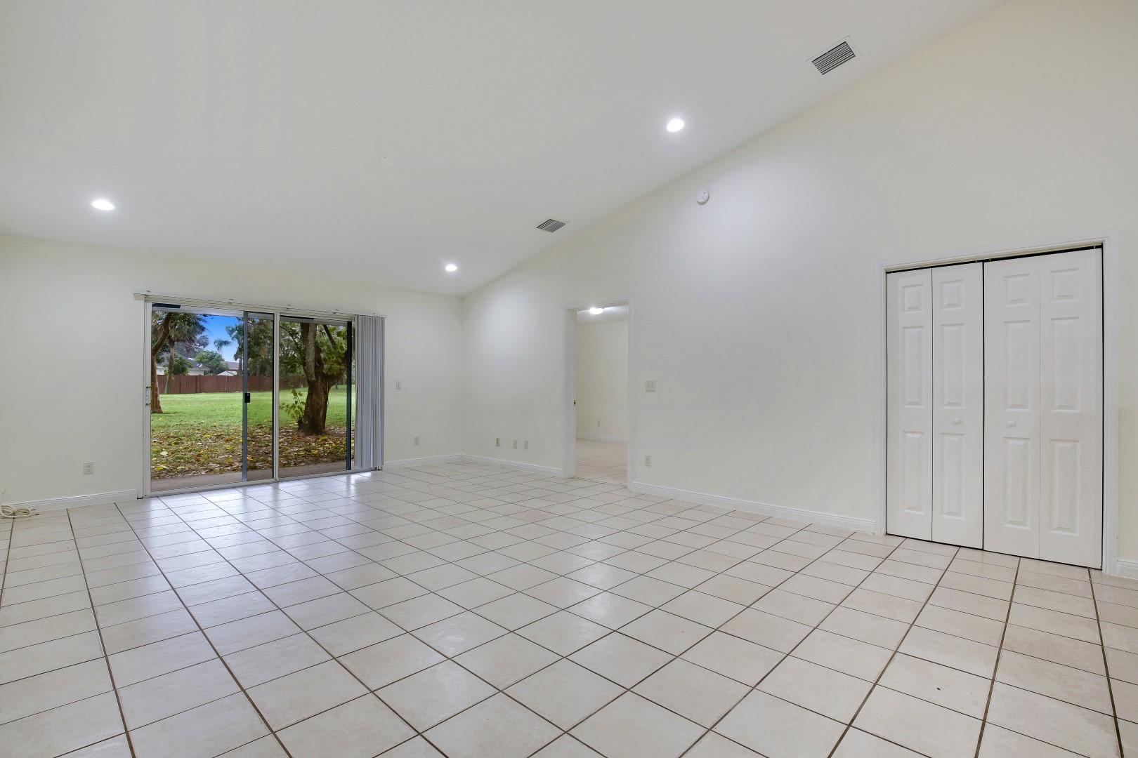 1236 Block Island Road Wellington, FL 33414 - Photo 4 of 20 Great Room