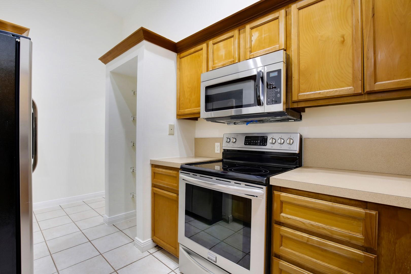 1236 Block Island Road Wellington, FL 33414 - Photo 7 of 20 Kitchen