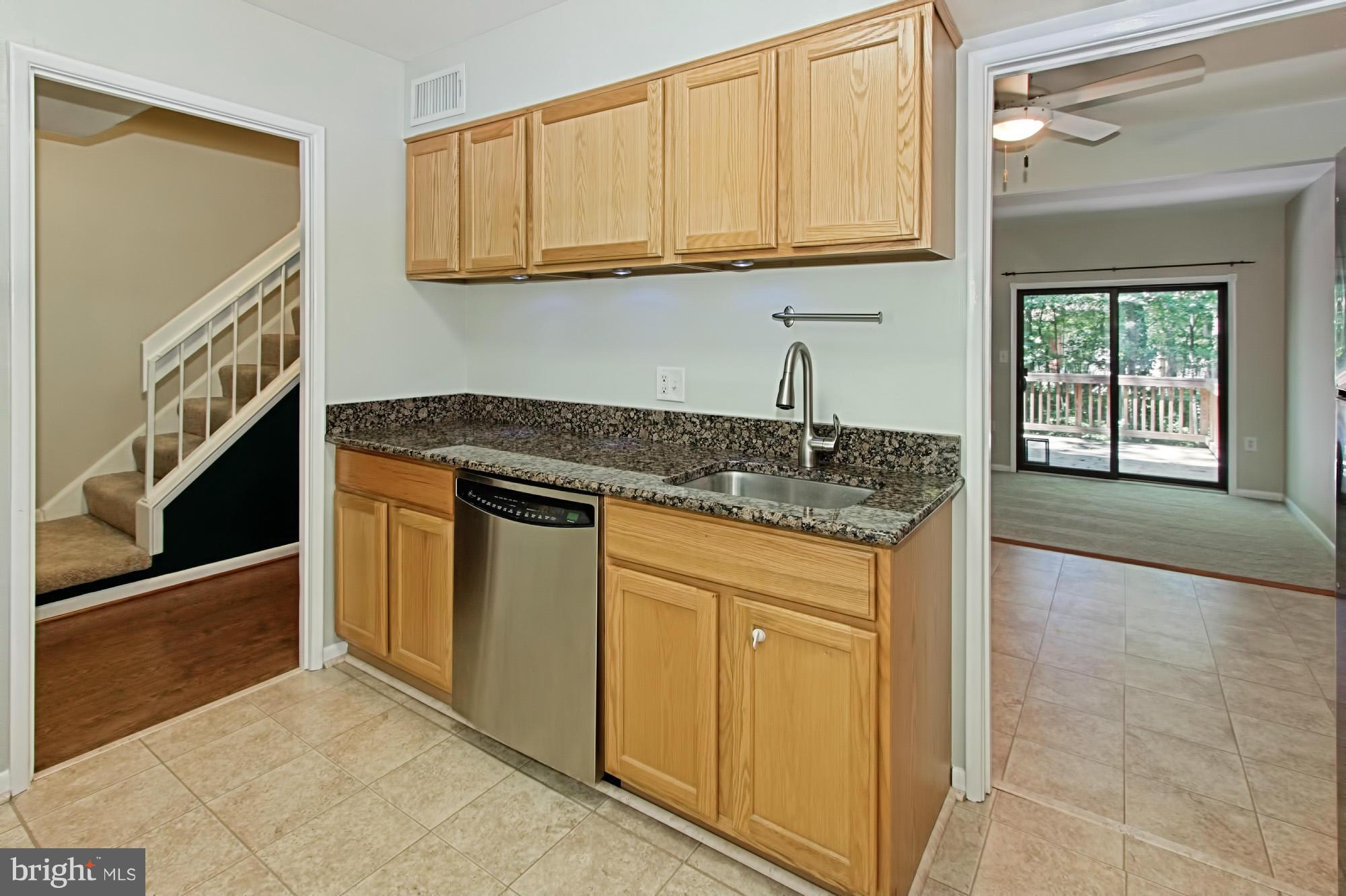 2455 Pyrenees Court Reston, VA 20191 - Photo 12 of 30 Kitchen
