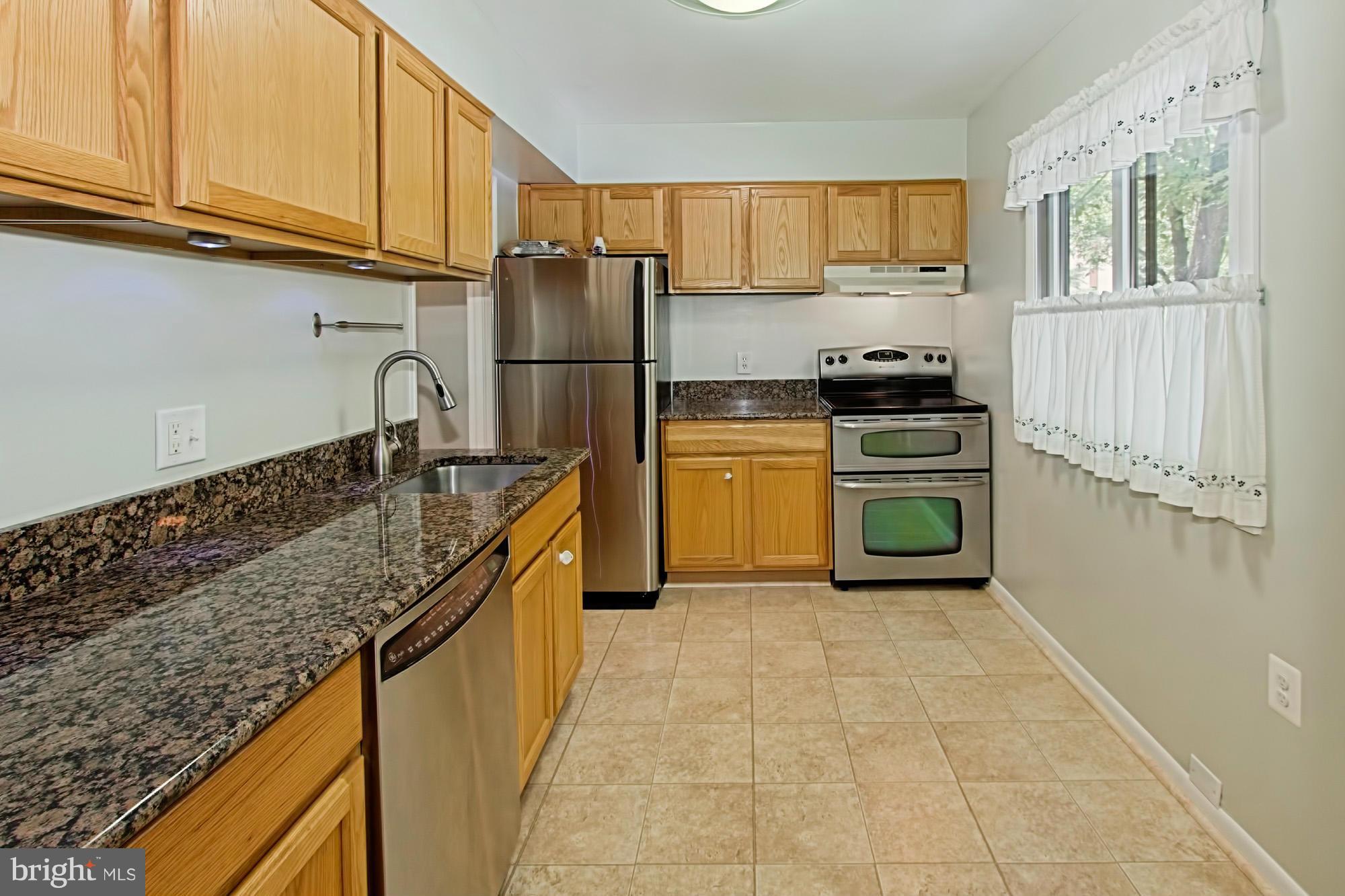 2455 Pyrenees Court Reston, VA 20191 - Photo 14 of 30 Kitchen