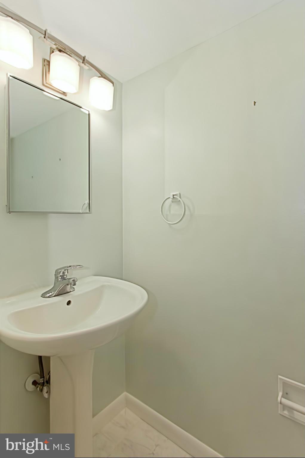 2455 Pyrenees Court Reston, VA 20191 - Photo 25 of 30 Bath