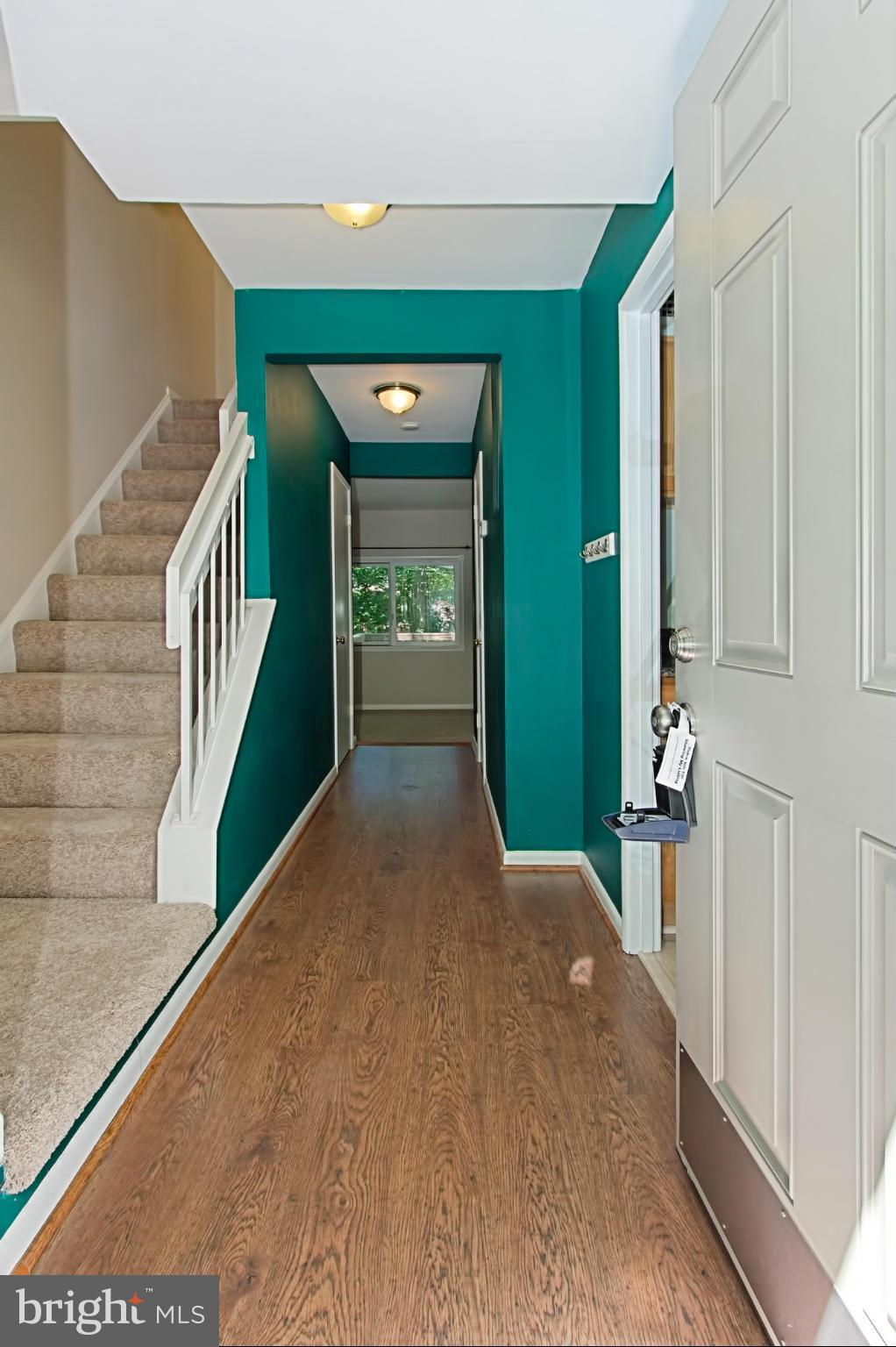 2455 Pyrenees Court Reston, VA 20191 - Photo 4 of 30 Foyer