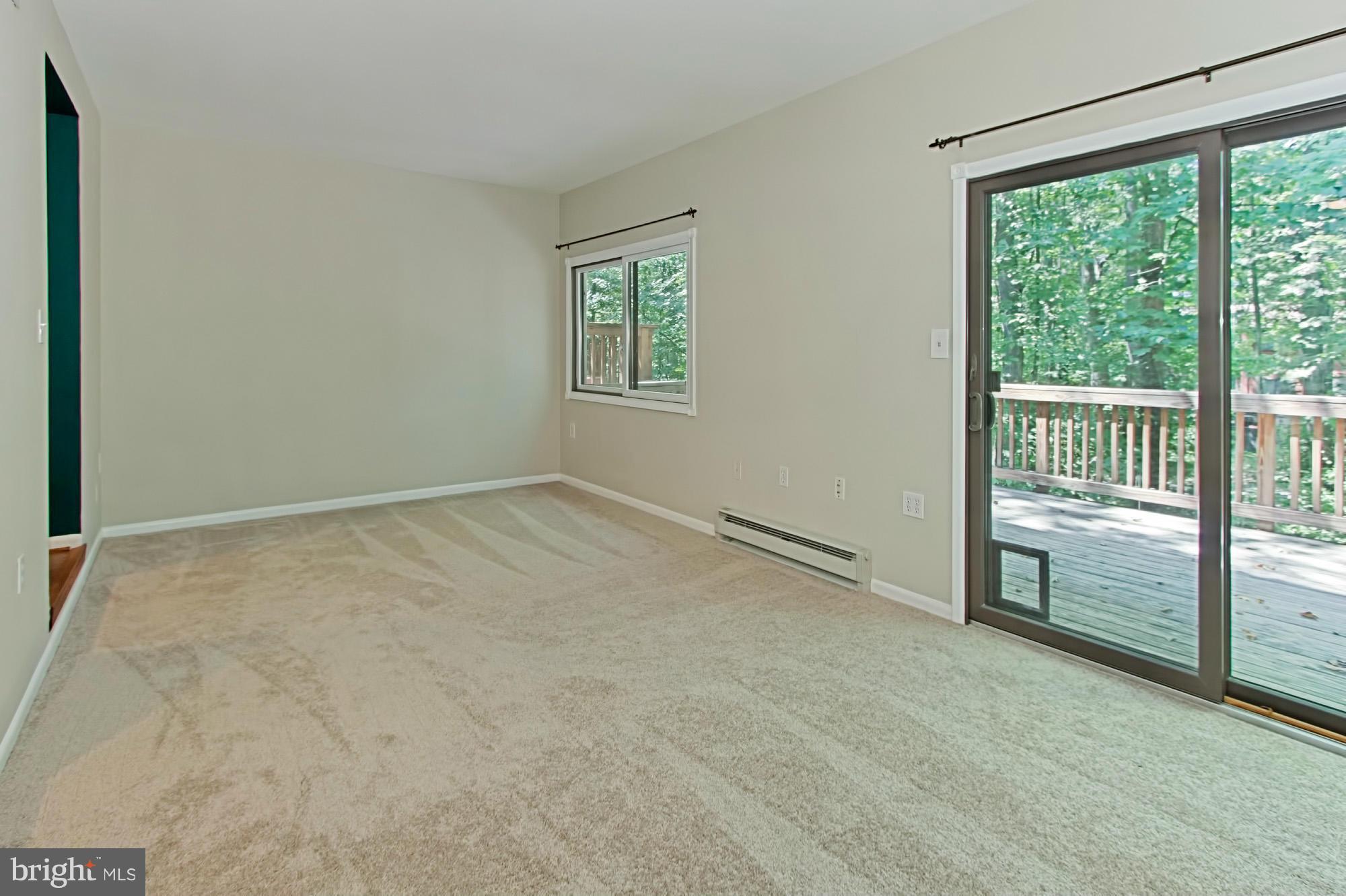 2455 Pyrenees Court Reston, VA 20191 - Photo 6 of 30 Living Room