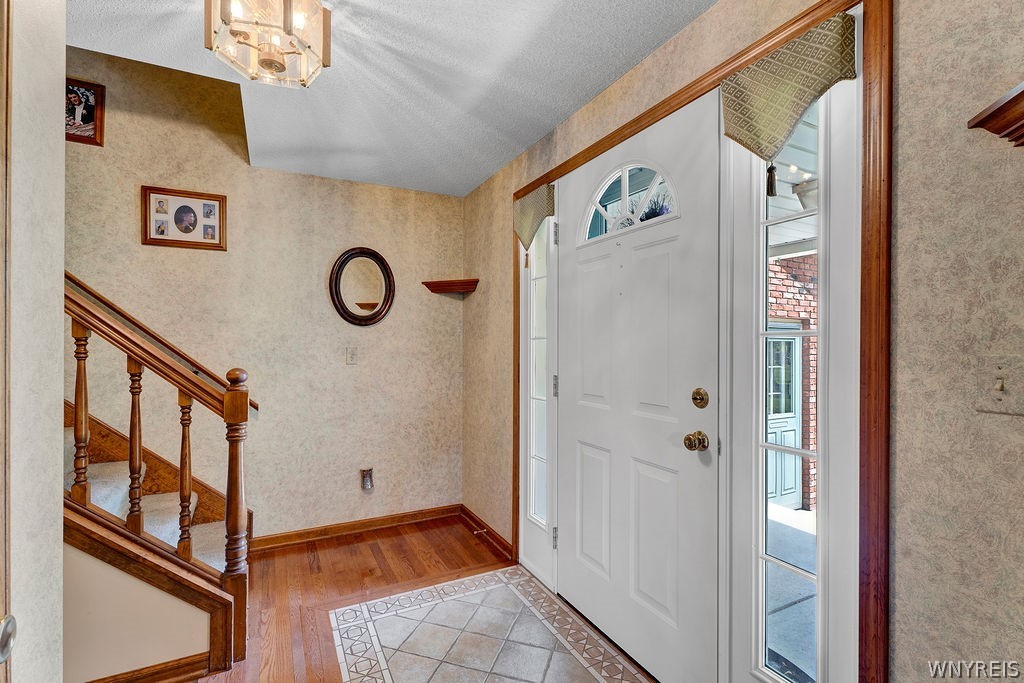 4815 Tonawanda Creek Road Pendleton, NY 14120 - Photo 7 of 49