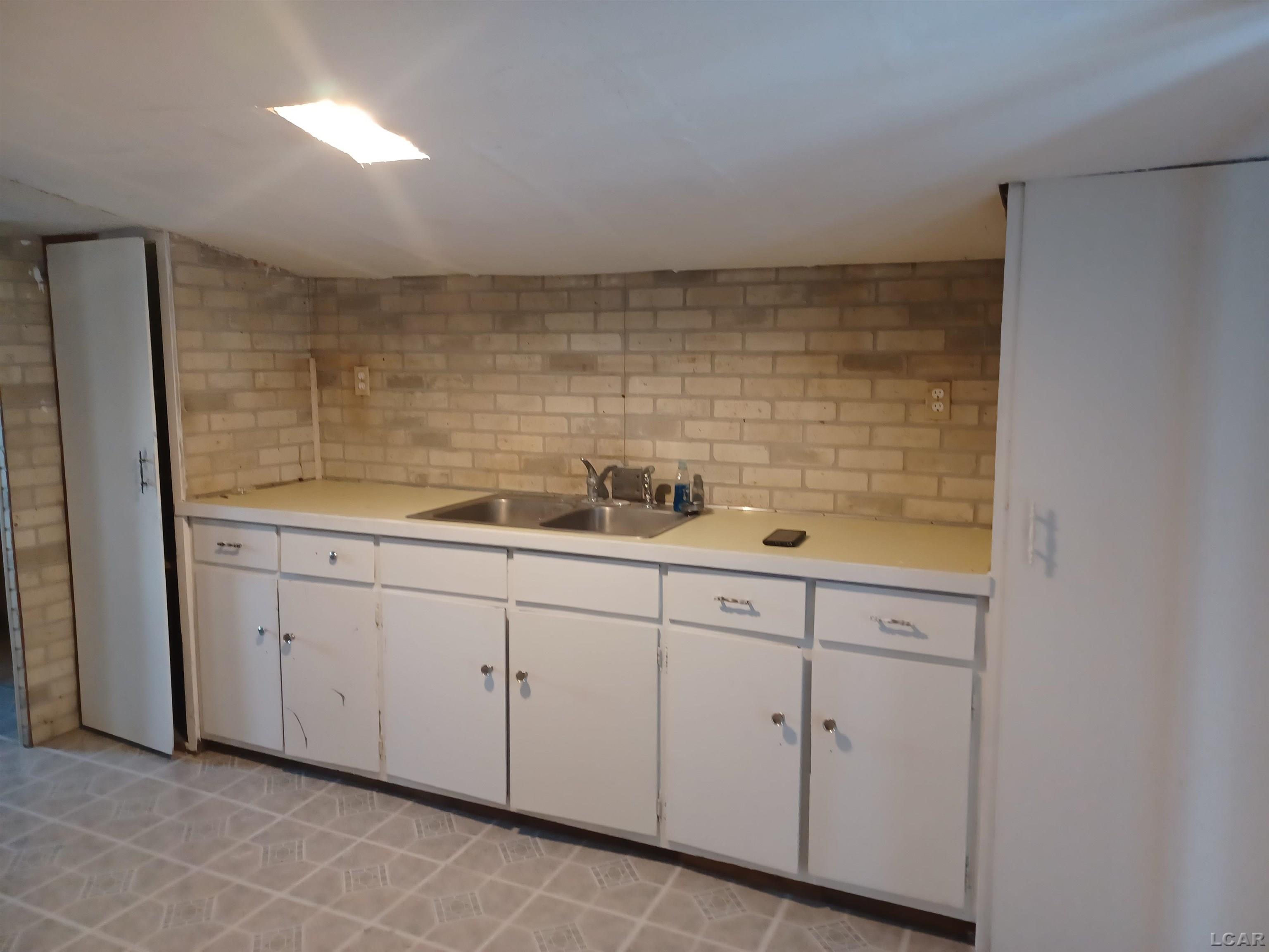 6377 Rouget Road Palmyra, MI 49268 - Photo 7 of 12