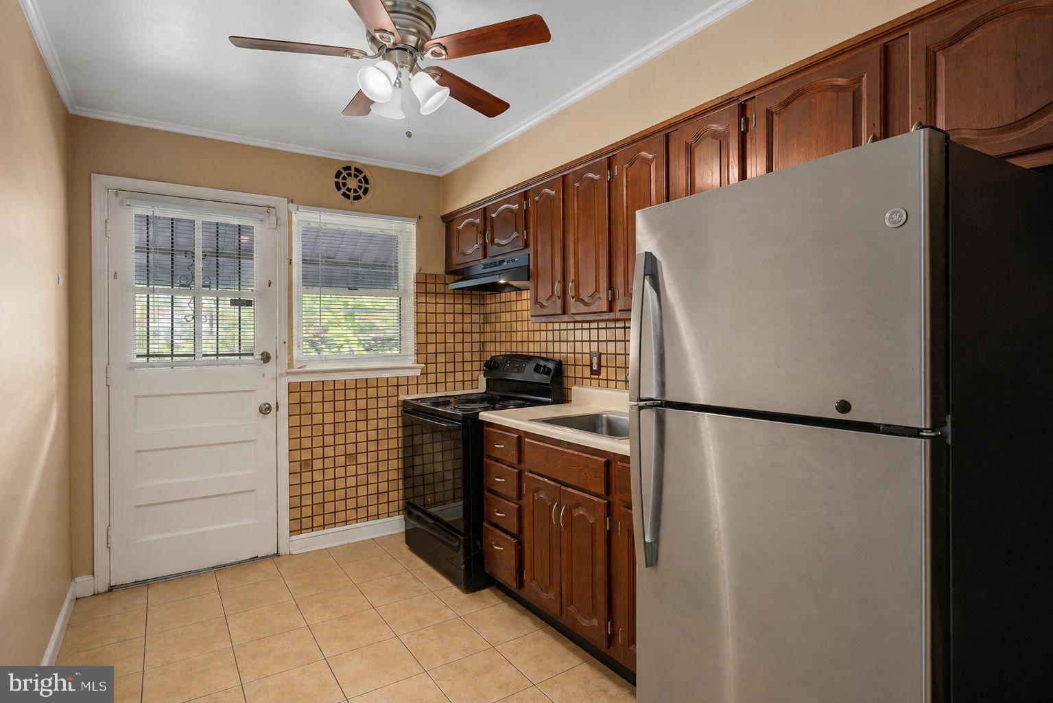 844 Bradhurst Road Baltimore, MD 21212 - Photo 10 of 27 Gallery Image 10