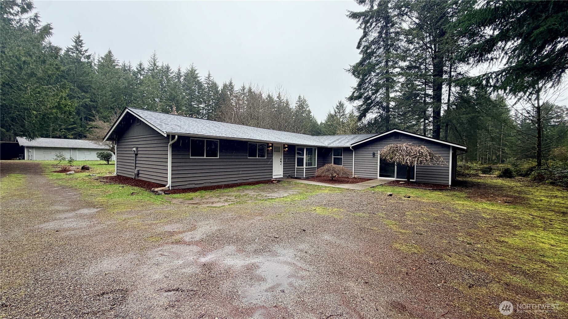11 Webb Road Southwest Lakebay, WA 98349 - Photo 2 of 40