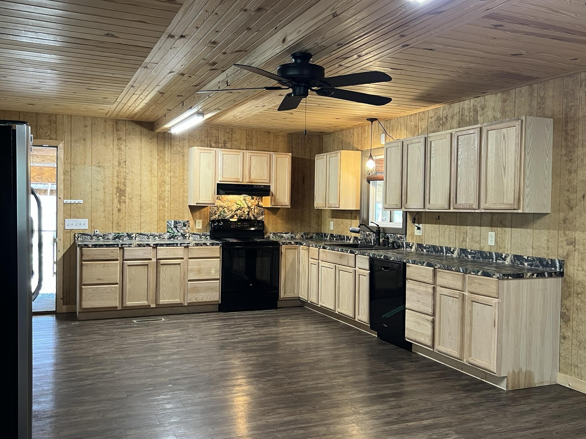 1790 Strickland Road Manning, SC 29102 - Photo 22 of 39 Kitchen 1