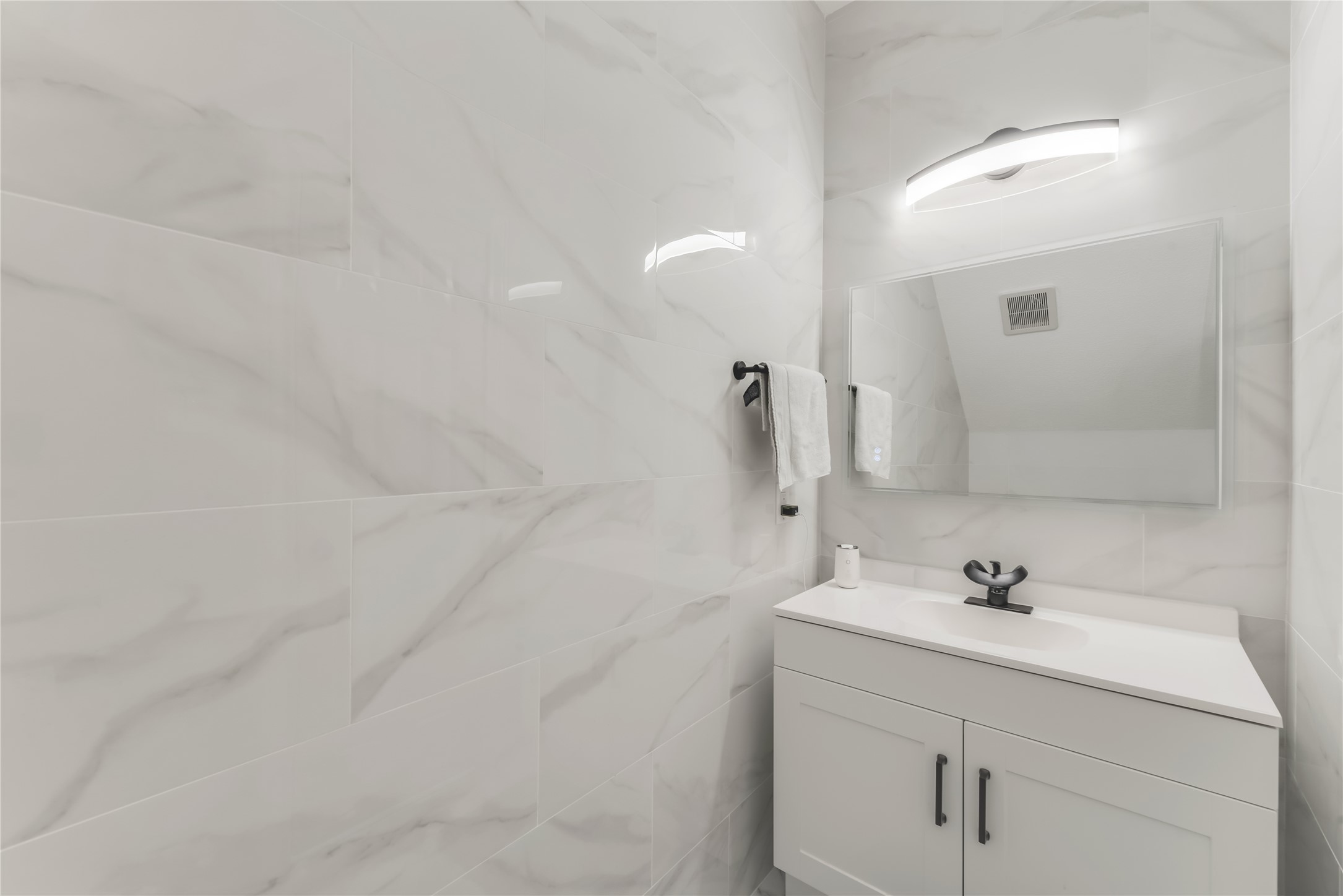 17311 Nevelson Circle Spring, TX 77379 - Photo 9 of 48 Powder room for your guests