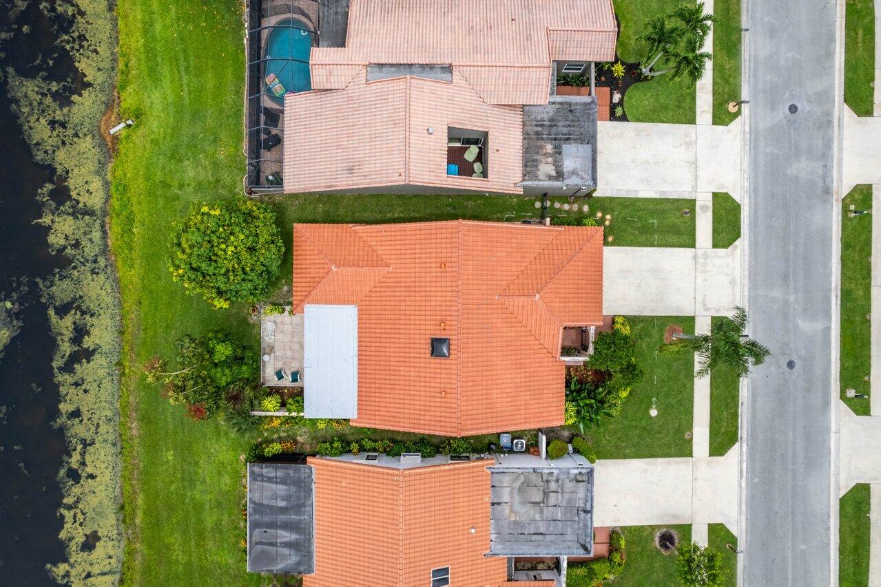 7586 Solimar Circle Boca Raton, FL 33433 - Photo 32 of 36 038-7586SolimarCircle-BocaRaton-FL-33433