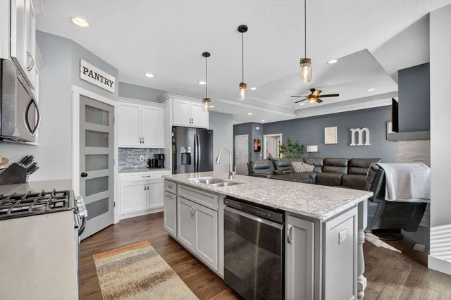 $625,000 | 339 Hillside Drive, Eldridge, IA 52748