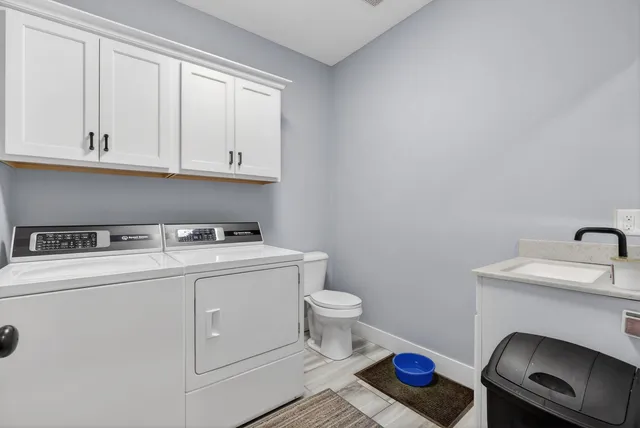 $625,000 | 339 Hillside Drive, Eldridge, IA 52748