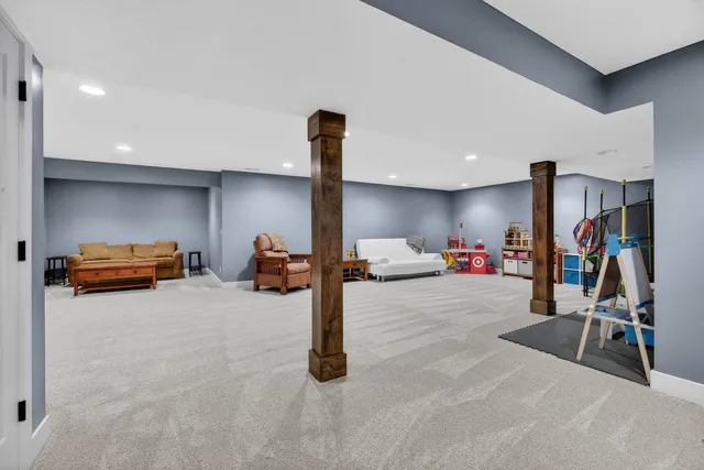 $625,000 | 339 Hillside Drive, Eldridge, IA 52748