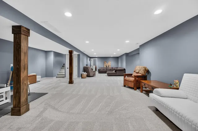 $625,000 | 339 Hillside Drive, Eldridge, IA 52748