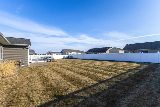 $625,000 | 339 Hillside Drive, Eldridge, IA 52748