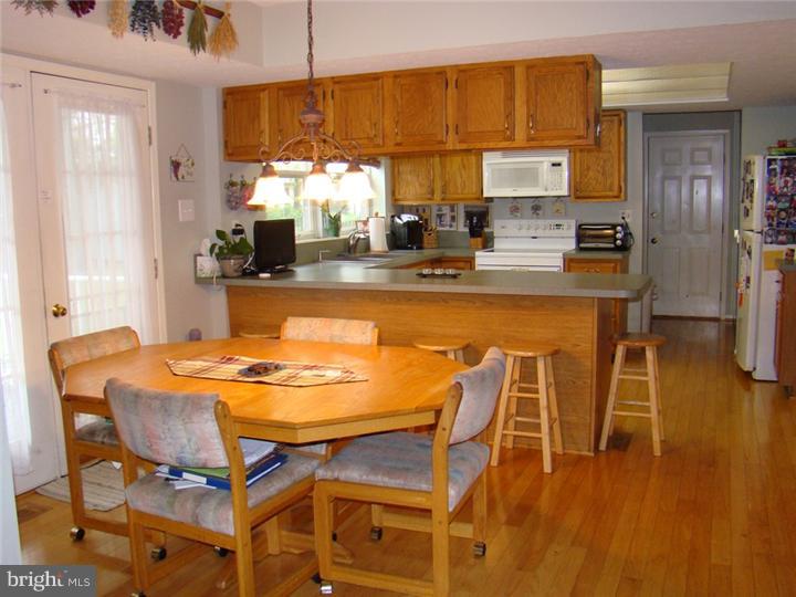 3 Ridgemount Drive Marlton, NJ 08053 - Photo 10 of 17 Kitchen