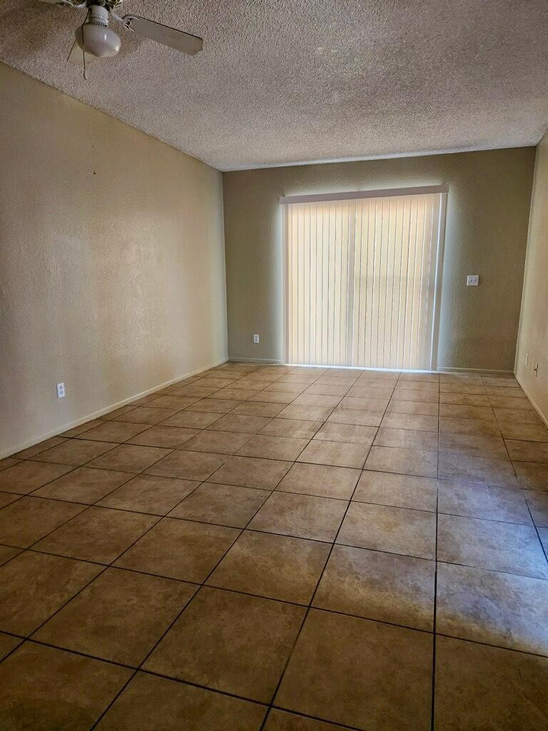 2846 East Kathleen Road, Unit 102 Phoenix, AZ 85032 - Photo 4 of 11 Photo #4