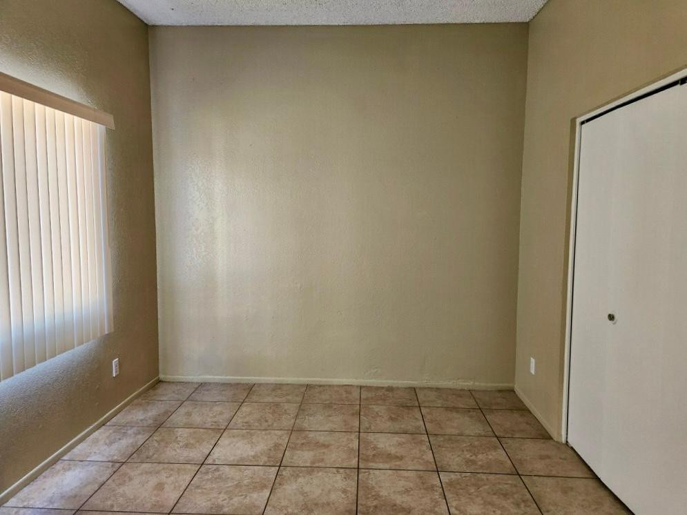 2846 East Kathleen Road, Unit 102 Phoenix, AZ 85032 - Photo 9 of 11 Photo #9