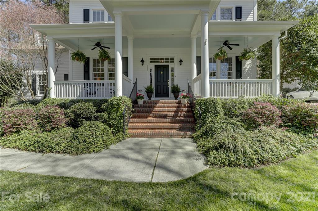 160 Mill Pond Road Lake Wylie, SC 29710 - Photo 2 of 34 Gallery Image 2