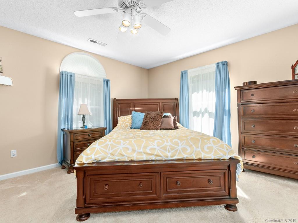 29 Hickory Nut Cove Road Fairview, NC 28730 - Photo 12 of 36 Gallery Image 12