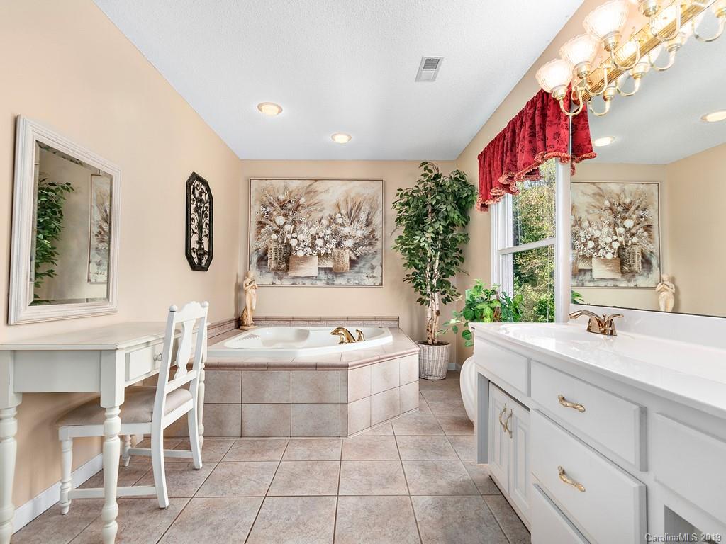 29 Hickory Nut Cove Road Fairview, NC 28730 - Photo 17 of 36 Gallery Image 17