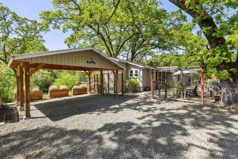 $1,225,000 | 2531 Warm Springs Road, Glen Ellen, CA 95442