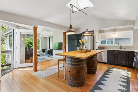 $1,225,000 | 2531 Warm Springs Road, Glen Ellen, CA 95442