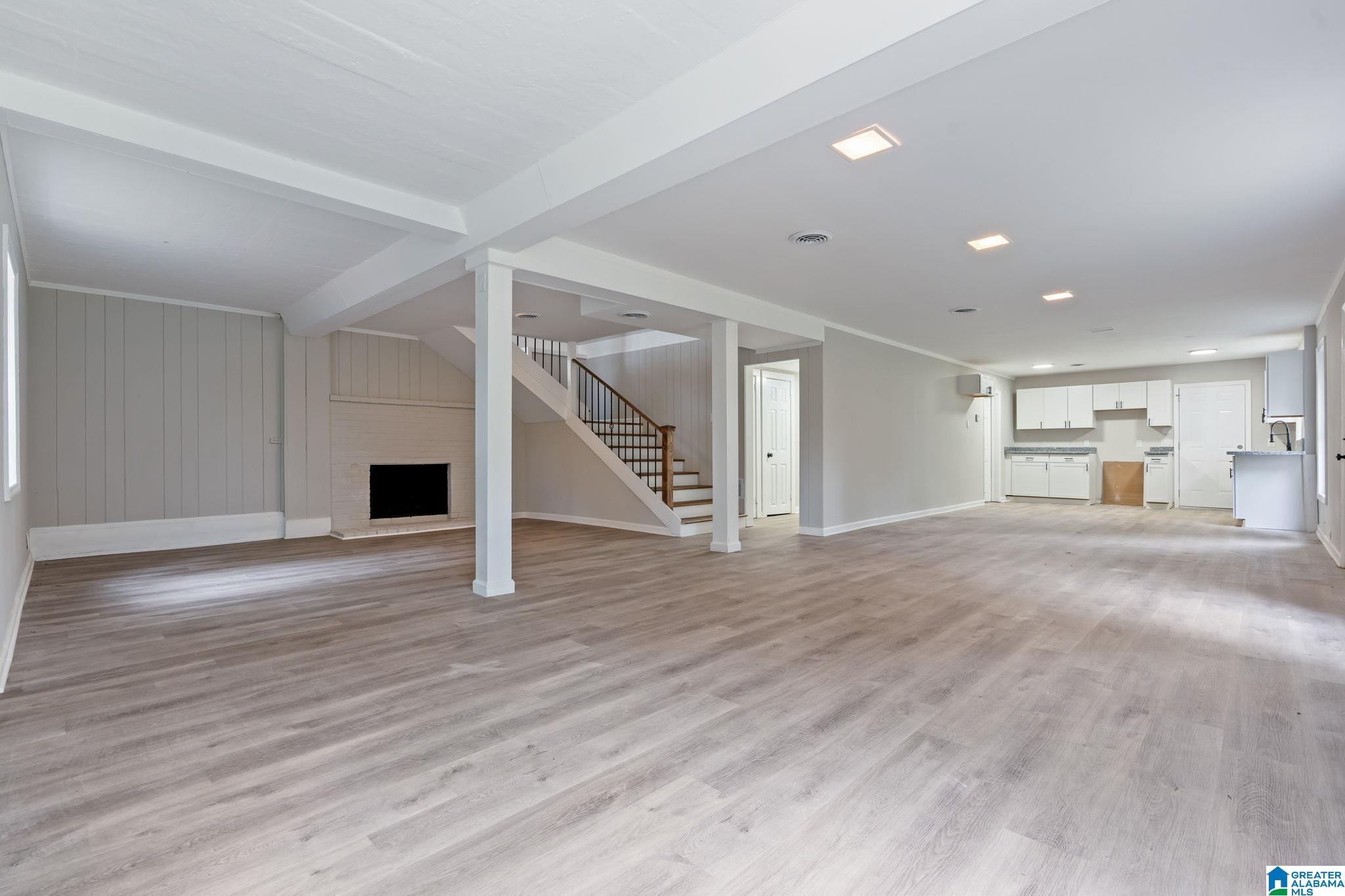 686 Ridge Top Circle Birmingham, AL 35206 - Photo 5 of 36