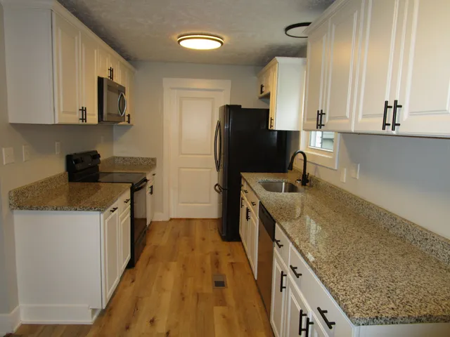 $289,900 | 106 Circle Drive, Portland, TN 37148