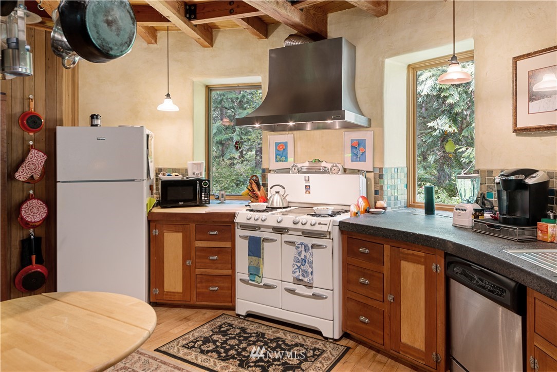 1575 South Jacob Miller Road Port Townsend, WA 98368 - Photo 9 of 40 Gallery Image 9